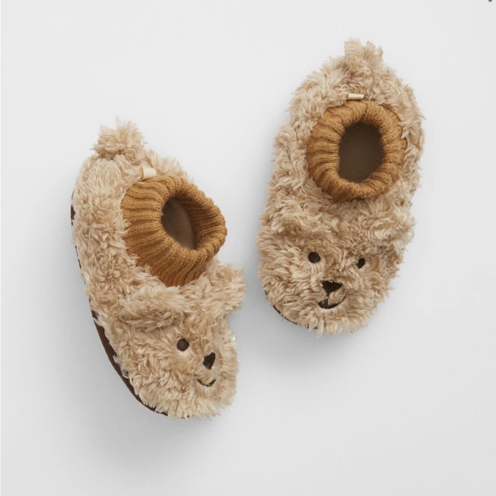 NWT babyGap Cozy Bear Slippers, size L (9/10)